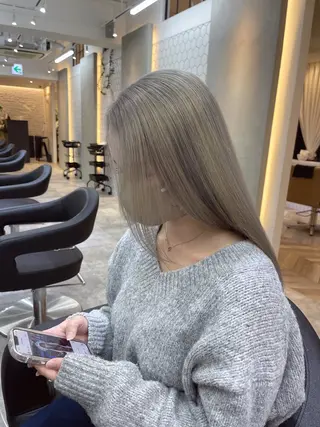 ロング カラー TENSHO ハイトーンレイヤーのヘアスタイル