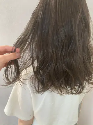 ミディアム カラー 透明感カラー/当日予 約OK🤍〔杉野葵〕のヘアスタイル