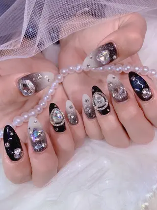 ネイル シェアサロンLei.g(レイジー)所属・3Dアートネイル💗 都築レナのネイルデザイン