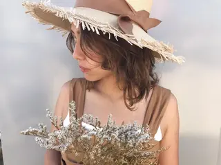 ミディアム カラー パーマ ヘアアレンジ マツエク・マツパ O/ODER (official)のヘアスタイル