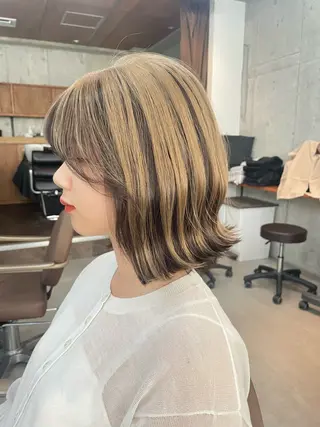 ミディアム 横山 奈央のヘアスタイル
