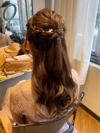 セミロング ヘアアレンジ MIREI /韓国風 /大阪美容室のヘアスタイル