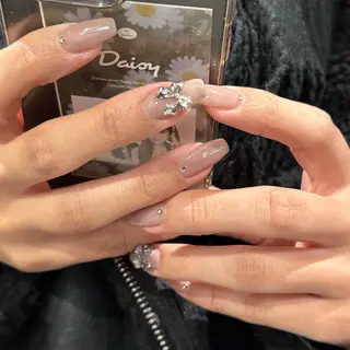 ネイル 佐藤 穂乃香のネイルデザイン