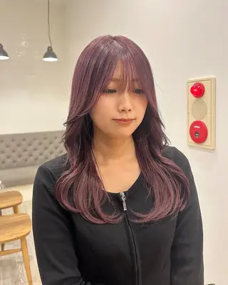 ミディアム カラー LUVISM Ayakaのヘアスタイル
