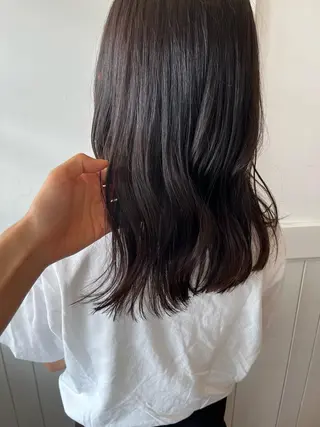 セミロング 狩野 くるみのヘアスタイル