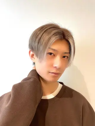 カラー メンズ IwAsh中山所属・✂︎中山ブリーチ・ パーマ✂︎露木智也のヘアスタイル
