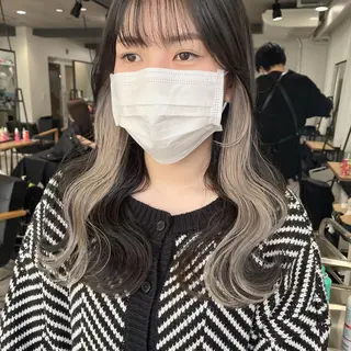 ミディアム カラー 切りっぱなしボブイヤ リングカラー清水隆央のヘアスタイル