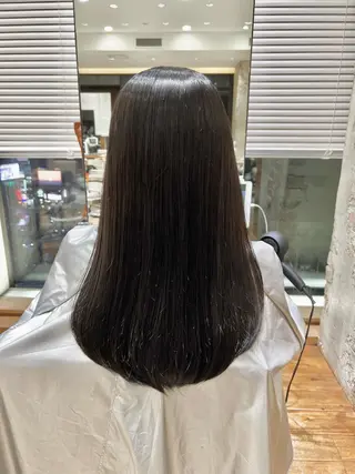 セミロング カラー 透明感🫧 佐藤歩夢のヘアスタイル