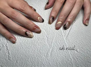 ミディアム ネイル ak nail .のネイルデザイン