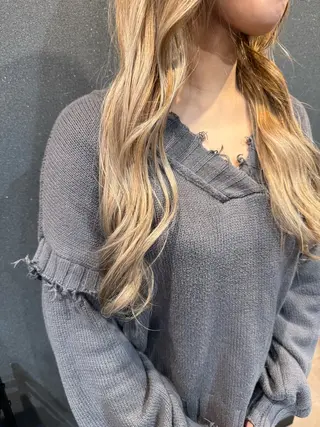 ロング カラー ワタナベ テルマサのヘアスタイル