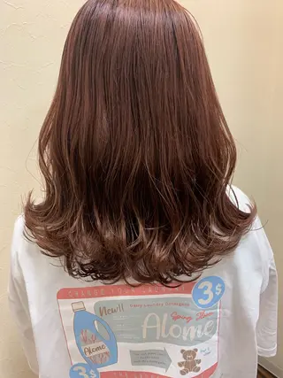 ミディアム カラー ヤマダ カホのヘアスタイル