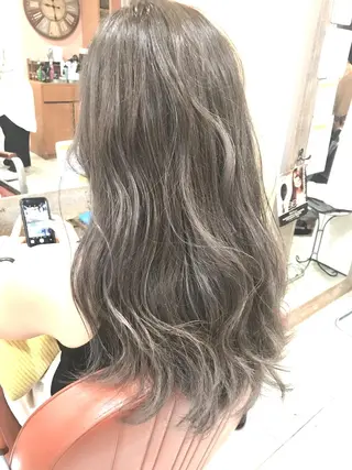 ミディアム カラー パーマ 増子 幹樹のヘアスタイル