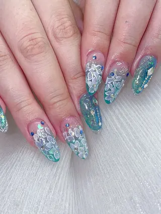 ネイル 五十嵐 美智のネイルデザイン