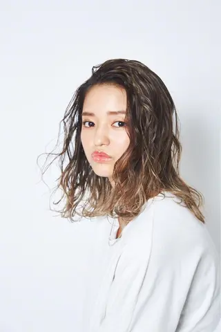ミディアム カラー パーマ ヘアアレンジ メンズ キッズ ネイル マツエク・マツパ アティリー 西梅田のヘアスタイル