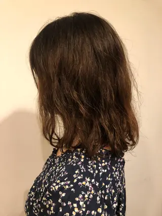 ミディアム パーマ アライフ所属・牧田 真衣のヘアスタイル