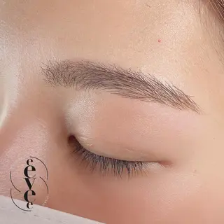 アイブロウ プライベートサロン eeveeのエステ・リラクイメージ