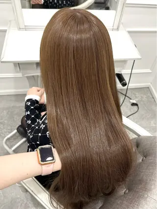 ロング カラー 新井 凪のヘアスタイル