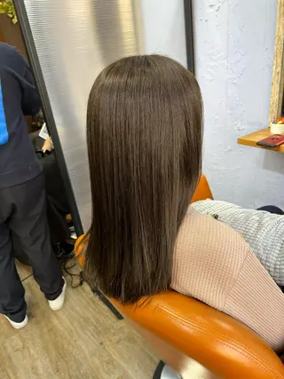 セミロング ヘアサロンramuuu. 上石神井所属・【デザインカラー】 山口尚紀のヘアスタイル
