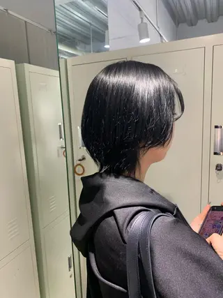 ショート カラー 福村 彩夏のヘアスタイル