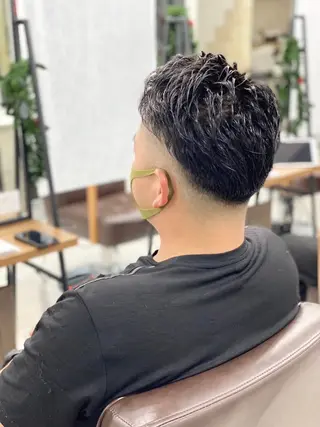 メンズ カラー特化サロン プロデュース相武台前のヘアスタイル