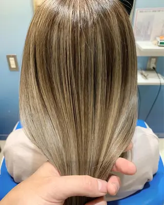 ミディアム カラー ヘアアレンジ 🎨カラー満足度 500%💫ヅル💫のヘアスタイル