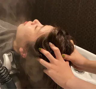 Koharu🍓/ 透明感カラ-のヘアスタイル