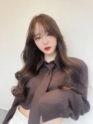 ロング カラー ヘアアレンジ SALOWIN原宿ash店所属・理想のハイトーンへ 🌙サイダサキのヘアスタイル