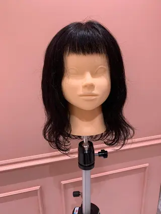 ミディアム u n aのヘアスタイル