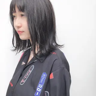 ミディアム カラー 古屋 花織のヘアスタイル