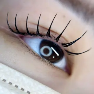 マツエク・マツパ Lau【ラウ】所属・Lau【ラウ】 ⁂NaNaのマツエク・マツパデザイン