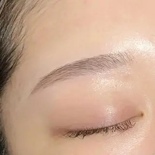 アイブロウ Luxe 新潟店のマツエク・マツパデザイン