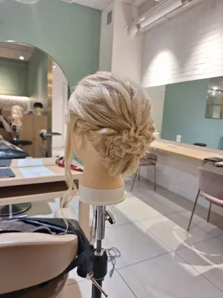 ヘアアレンジ 艶髪縮毛矯正🪽💫 安田彩愛のヘアスタイル