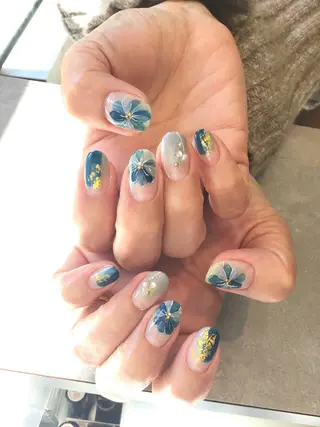 ネイル Nest 岩崎のネイルデザイン