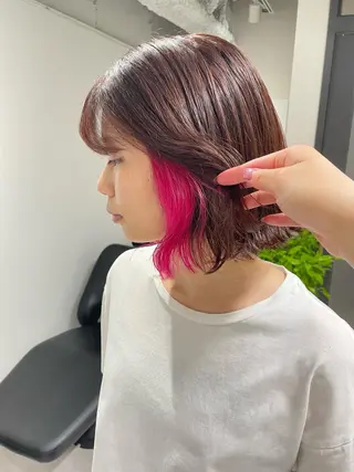 ショート 🌸インナーカラー 🌸藤井春華のヘアスタイル