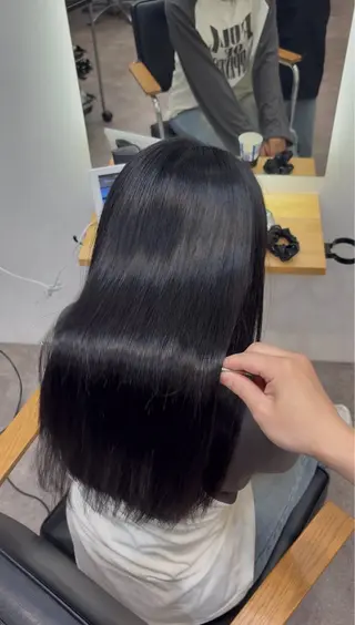 ロング SOYON星ヶ丘所属・👟SOYON髪質 改善ともし🩶のヘアスタイル