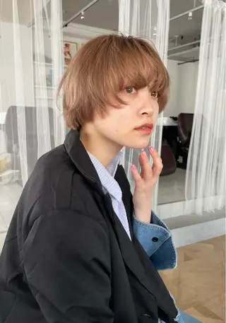 ショート カラー chiharu ボブ/レイヤーのヘアスタイル