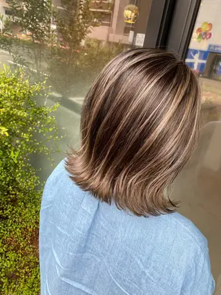 ミディアム カラー ヘアアレンジ Belle hair Design青野大貴のヘアスタイル