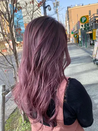 ロング 🍀透明感抜群🍀/ ハイトーンカラーのヘアスタイル