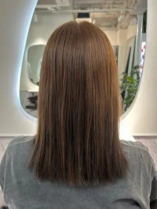 ミディアム カラー Afinar／ ユイカのヘアスタイル