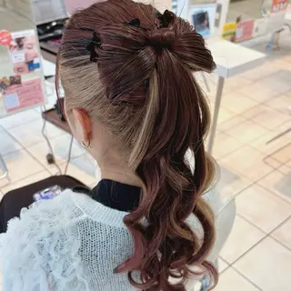 ロング ヘアアレンジ ブリーチ/ヘアセット 【𝙍𝙞𝙣𝙤】のヘアスタイル