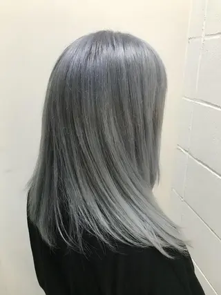 ミディアム カラー 特別モデル価格 タカシマイッセイのヘアスタイル