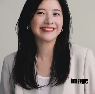 セミロング 岸本 理希のヘアスタイル