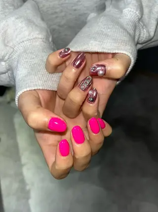 ネイル 🪐富島彩夏 /海外nail🪐のネイルデザイン