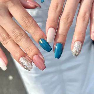 ネイル GRANDEUR焼津 Nana🦖のネイルデザイン