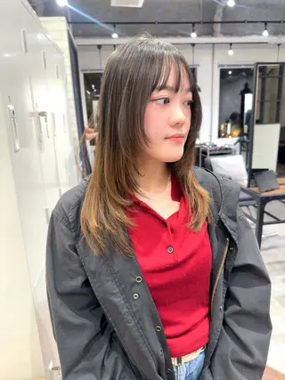 セミロング カラー レイヤー/ボブ/ 顔周り/yukinaのヘアスタイル