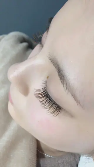 マツエク・マツパ 髪の修復専門サロン Deux Age所属・Eye Lash Age 吉田店のマツエク・マツパデザイン
