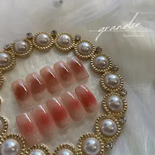 ネイル grandir所属・grandir🦋 MOMOKAのネイルデザイン