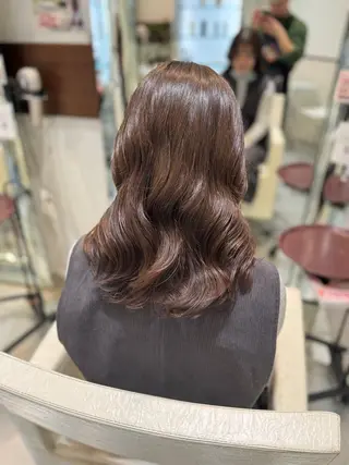 ロング パーマ コテ巻き風パーマ/ キミシマカイトのヘアスタイル