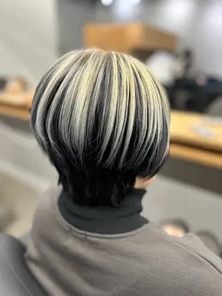 ショート N/デザインカラー 🌿ナギのヘアスタイル