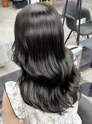 ロング カラー 縮毛矯正🤎髪質改善 カラー🤎めぐみのヘアスタイル